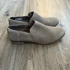 TOMS Shaye Low Suede Loafer